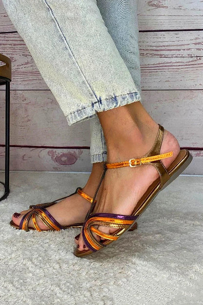 Albaira | Sandalias Doradas con Hebilla y Tira Multicolor para Verano