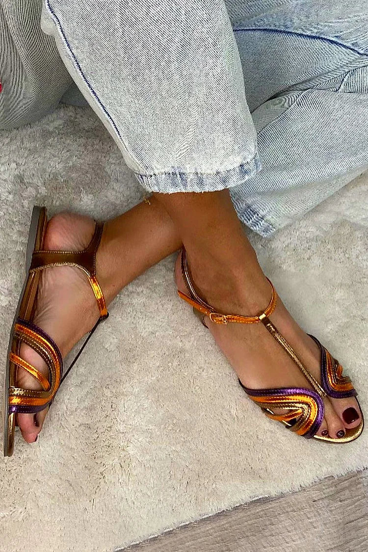 Albaira | Sandalias Doradas con Hebilla y Tira Multicolor para Verano