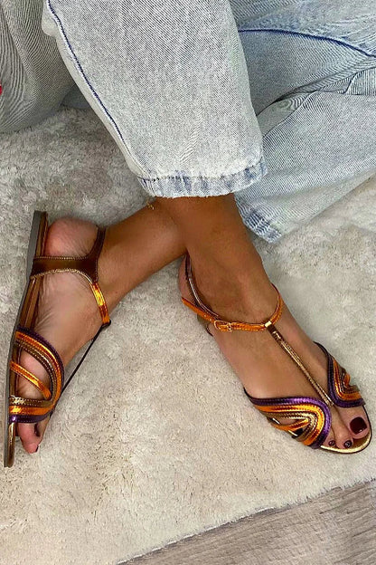 Albaira | Sandalias Doradas con Hebilla y Tira Multicolor para Verano