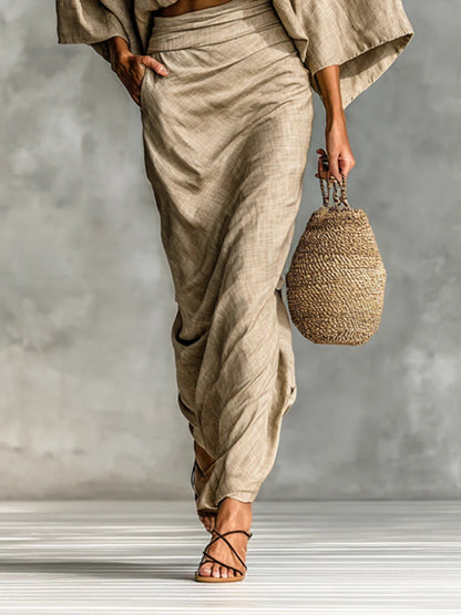 Marina | Conjunto Beige de Dos Piezas con Top Murciélago y Falda Larga para una Elegancia Sin Esfuerzo